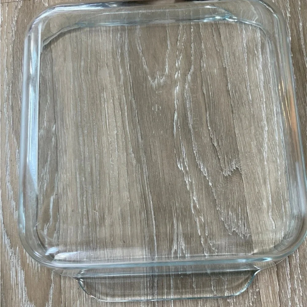 Pyrex Square Glass Baking Dish - Picture 4 of 7